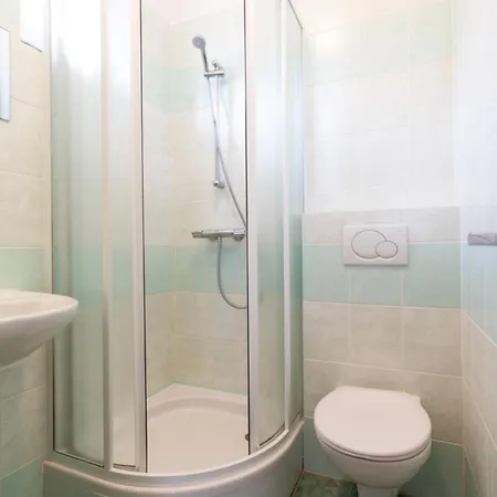 Depandance - Karlov Pod Pradedem 3*